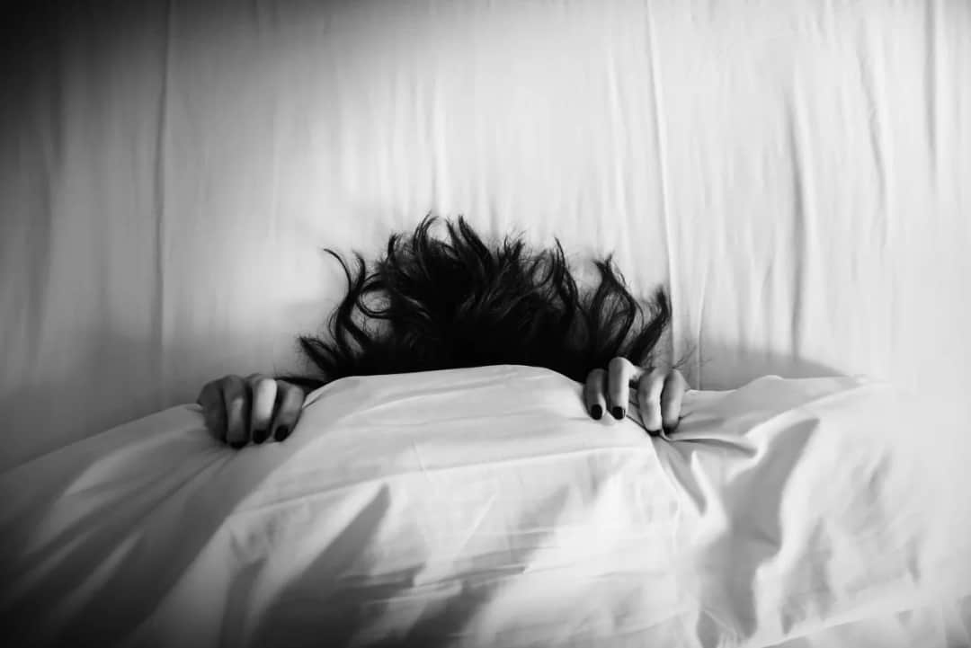 Jak wygląda opętany człowiek: opis i symptomy, które przerażają