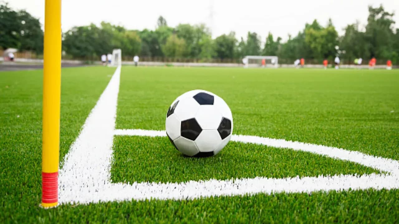 Kiedy wynaleziono piłkę nożną? Odkryj fascynującą historię gry Kiedy wynaleziono piłkę nożną? Odkryj fascynującą historię gry