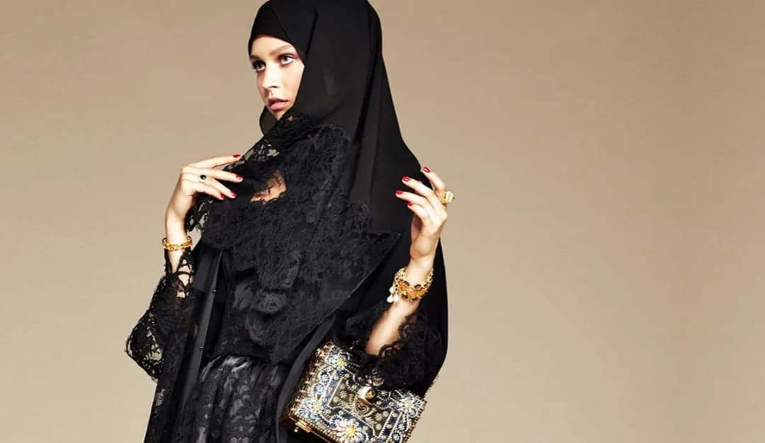 Strój Araba: tradycje, różnice i znaczenie w ubiorze historycznym