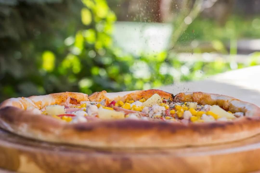 Kto wynalazł pizzę? Odkryj zaskakującą historię jej powstania